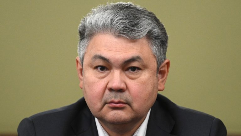 Kasachstans Botschafter lehnt Pläne zur Entrussifizierung des Landes ab — RT DE
