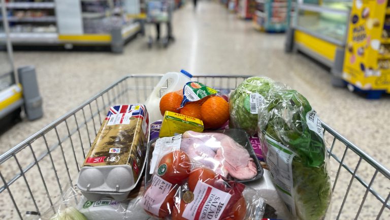Inflation in Großbritannien erreicht 30-Jahres-Hoch — RT DE
