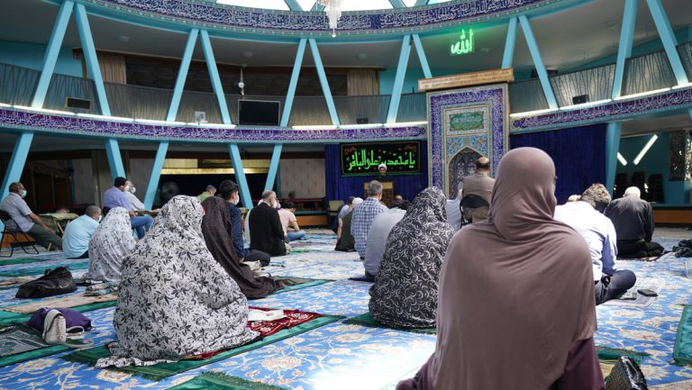 Neuer Jugendhilfeausschuss soll islamische Verbände mit einbeziehen — RT DE