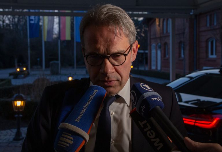 AfD radikalisiert sich weiter — Extremnews — Die etwas anderen Nachrichten AfD radikalisiert sich weiter — Extremnews — Die etwas anderen Nachrichten