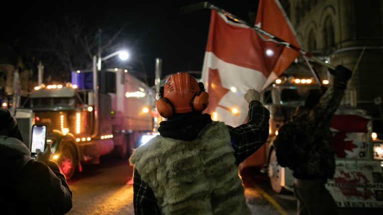 Trudeau ist der furchtsamste Despot der Welt — RT DE Trudeau ist der furchtsamste Despot der Welt — RT DE