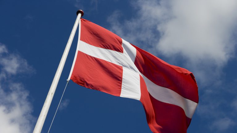 Dänemark hebt sämtliche Corona-Restriktionen auf — RT DE