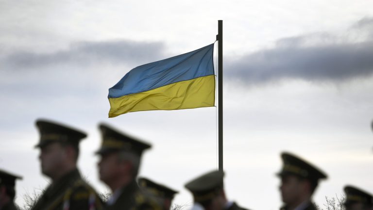 Ukraine übermittelt Waffen-Wunschliste an Bundesregierung — RT DE