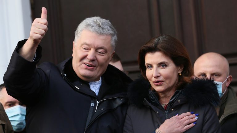 Poroschenko lehnt Putins Asylangebot ab — RT DE