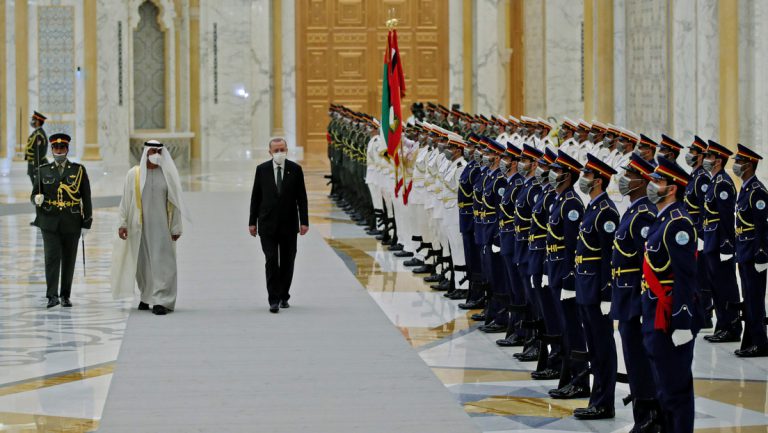 Präsident Erdoğan besucht Abu Dhabi — RT DE