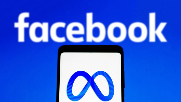 Strafverfahren gegen Facebook und Instagram eingeleitet — RT DE