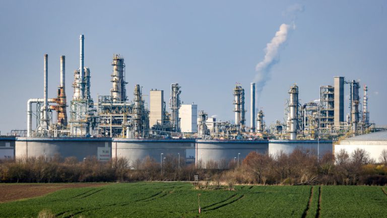 Massive wirtschaftliche Schäden bei Boykott von Rubel-Gaszahlungen — RT DE