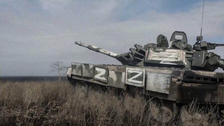 Russische Militäroperation tritt in neue Phase ein – große Schlacht um den Donbass hat begonnen — RT DE