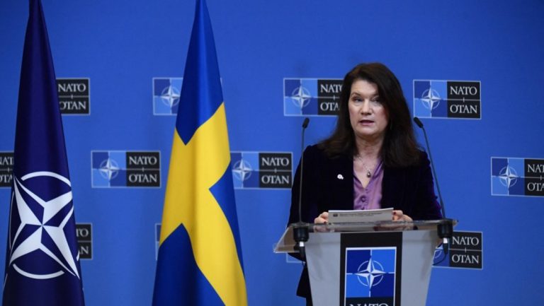 USA und Großbritannien sagen Schweden noch vor NATO-Beitritt Schutz zu — RT DE