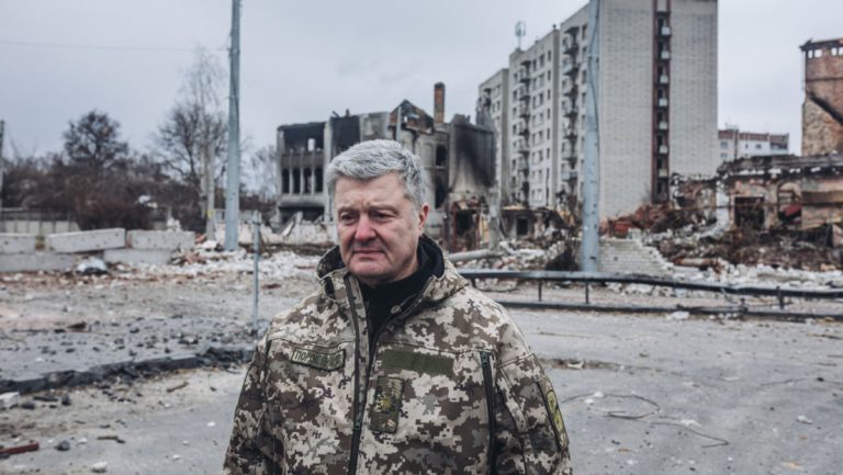 Ex-Präsident Poroschenko wendet sich an Selenskij — RT DE
