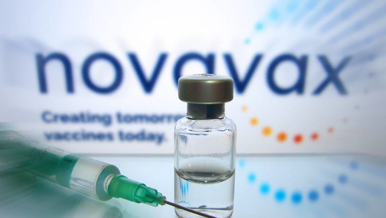 Risiko einer Herzmuskelentzündung – US-Arzneimittelbehörde kritisiert Corona-Impfstoff von Novavax — RT DE
