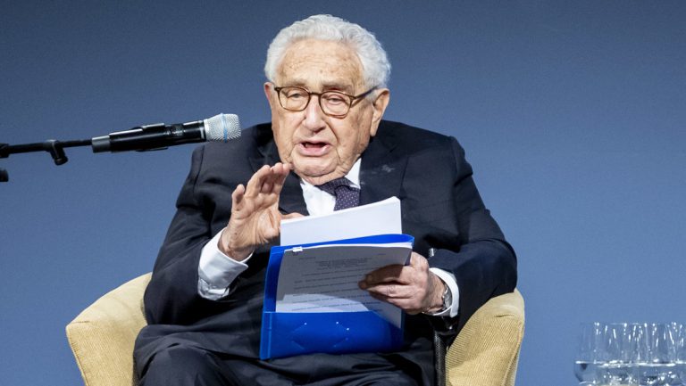 Henry Kissinger versuchte den Westen zu warnen, dass im Konflikt mit Russland die Zeit davonläuft — RT DE