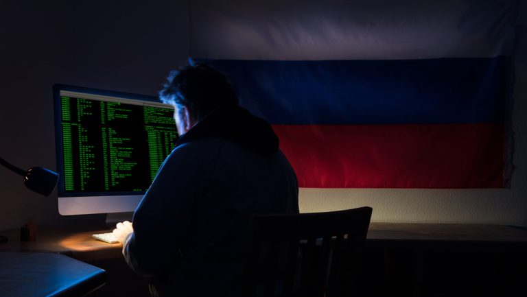 Russische Hacker gegen den Westen — RT DE