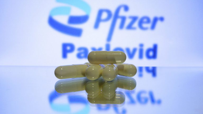 FDA fordert von Pfizer erweiterte Studien zu Paxlovid — RT DE