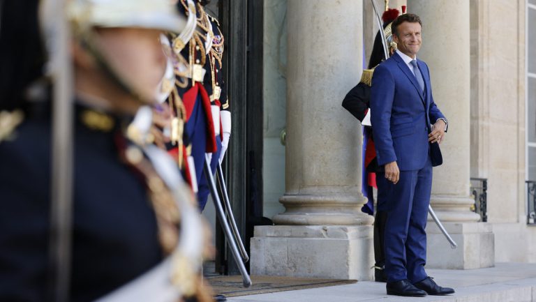 Macron macht das ganze Land kriegsbereit – und sei es nur durch Rhetorik — RT DE