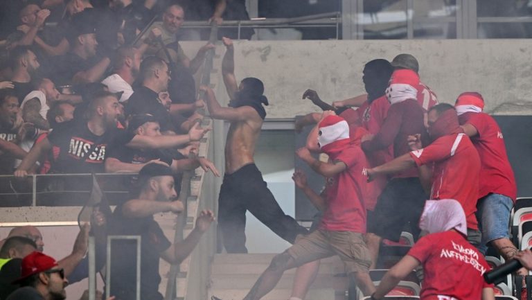 Schwere Ausschreitungen bei Fußballspiel von Köln in Nizza — RT DE