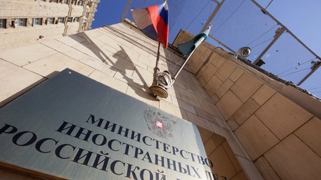 Russlands Außenministerium: Moskau verzichtet nicht auf Vermittlung bei Verhandlungen mit Kiew