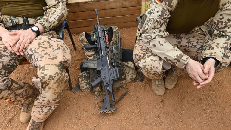 Irak-Einsatz der Bundeswehr verlängert — RT DE