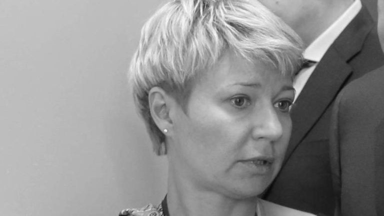 Journalistin des „Russland heute“-Konzerns stirbt bei Unfall auf der Krim — RT DE