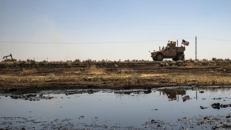 US-Besatzer errichten neuen Militärstützpunkt im Nordosten Syriens — RT DE