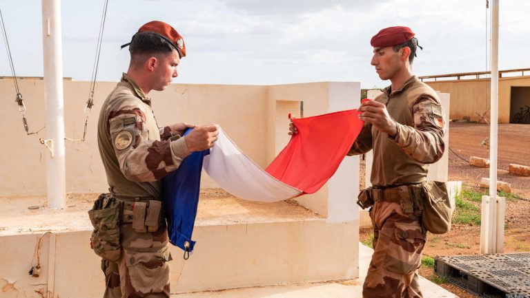 Frankreich ändert Strategie in Sahelzone – Anti-Terror-Einsatz „Barkhane“ endet — RT DE