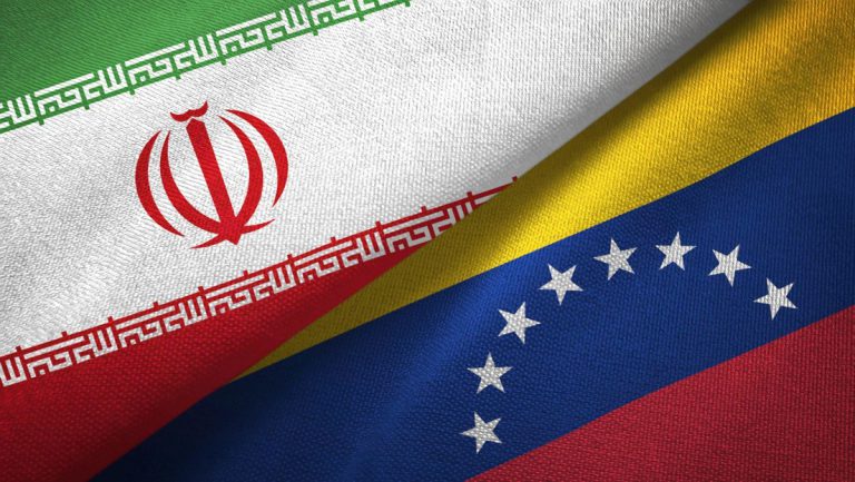 Venezuela und Iran unterzeichnen Abkommen über Verständigung in strategischen Bereichen — RT DE
