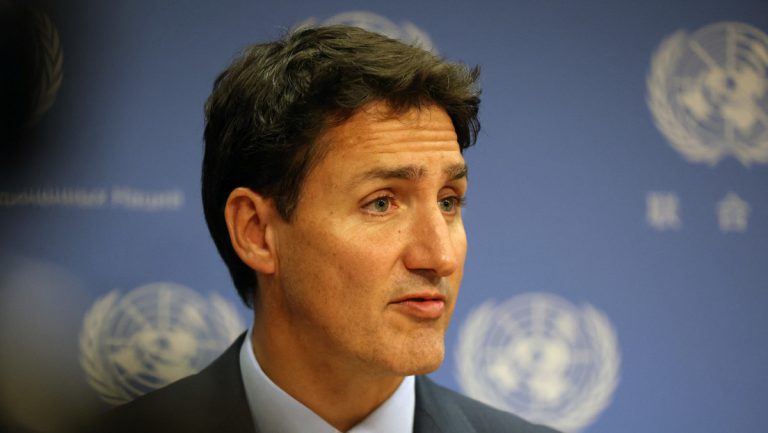 Trudeau löscht Tweet über bevorstehende Massenhinrichtung in Iran — RT DE