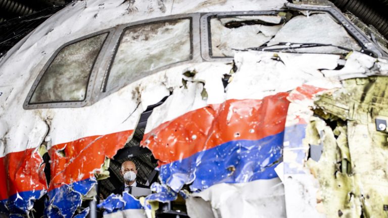 Niederländisches Gericht ignoriert unbequeme Beweise beim MH17-Urteil — RT DE
