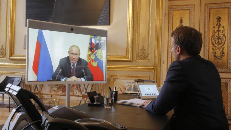 Macron will nach Biden-Besuch mit Putin reden – Kreml: "Noch nichts geplant"