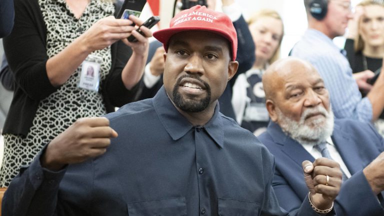 Rapper Kanye West sorgt mit Nazi-Äußerungen für Skandal — RT DE