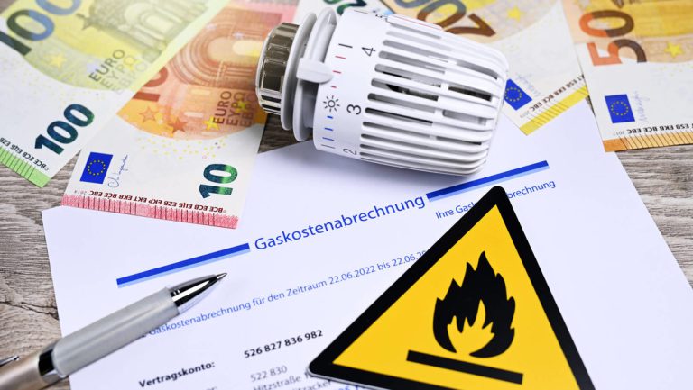 Bundestag beschließt Preisbremsen für Gas und Strom — RT DE