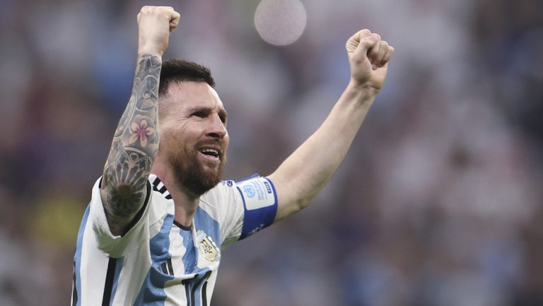 Argentinien ist Weltmeister! Messi-Gala gegen Frankreich im Jahrhundertspiel — RT DE