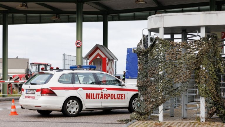 Ein Toter und ein Verletzter nach Streit in österreichischer Kaserne — RT DE