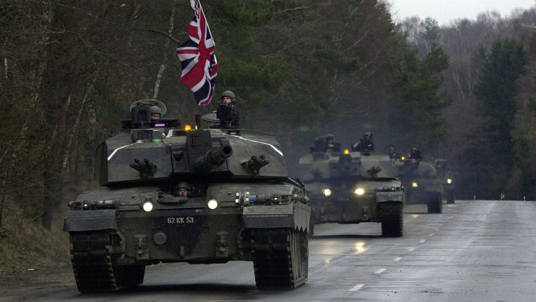 Britische Panzerlieferungen – möglicher Beginn einer schleichenden Besetzung der Westukraine — RT DE
