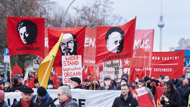 „Linke gegen Krieg und Kriegsbeteiligung!“ – Wagenknecht und Dehm dabei — RT DE
