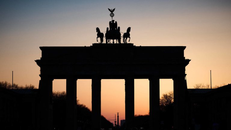Nicht einmal jeder Fünfte glaubt, dass die Politik die Probleme in Deutschland lösen kann — RT DE