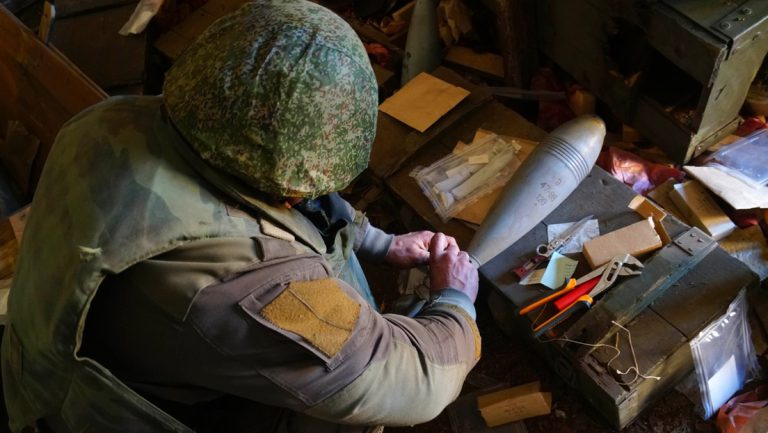 Wer auf Russlands Generaloffensive in der Ukraine wartet und warum — RT DE