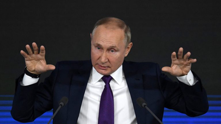 Der Westen spiegelt in Wladimir Putin seine eigenen Abgründe — RT DE