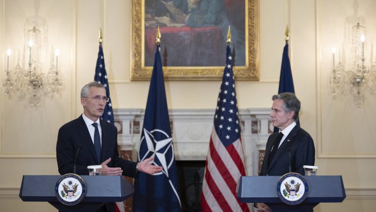 Stoltenberg beziffert NATO-Hilfe für Kiew — RT DE