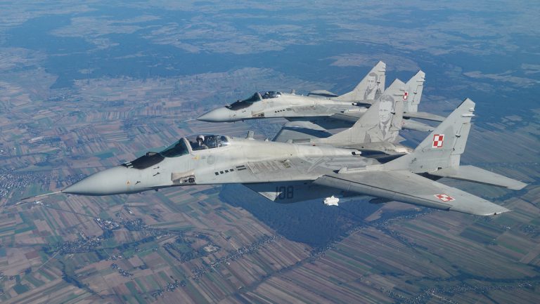 Was bedeuten die Pläne Polens und der Slowakei, Flugzeuge der Ukraine zu schicken? — RT DE