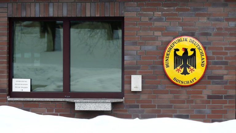 Deutsche Botschaft ändert Visumantragsverfahren für russische Staatsbürger — RT DE