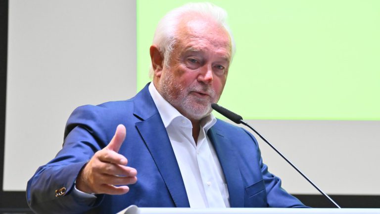 Kubicki fordert von Innenministerin Faeser „menschliche Größe“ und Entschuldigung an Arne Schönbohm — RT DE