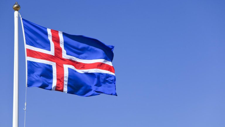 Island schließt seine Botschaft in Moskau — RT DE
