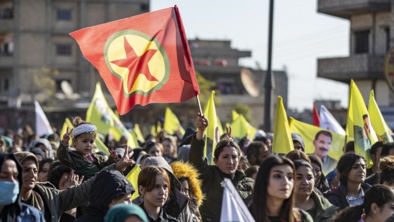 PKK verkündet Ende von einseitigem Waffenstillstand in Türkei — RT DE