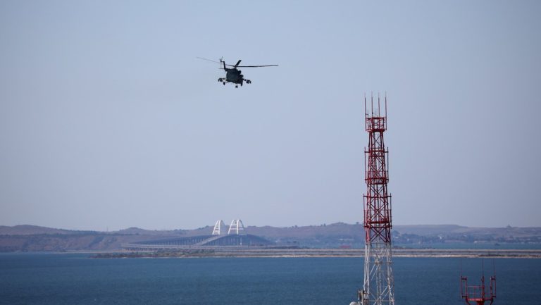 Wie Russland den Schutz der Krim-Brücke verstärken kann — RT DE