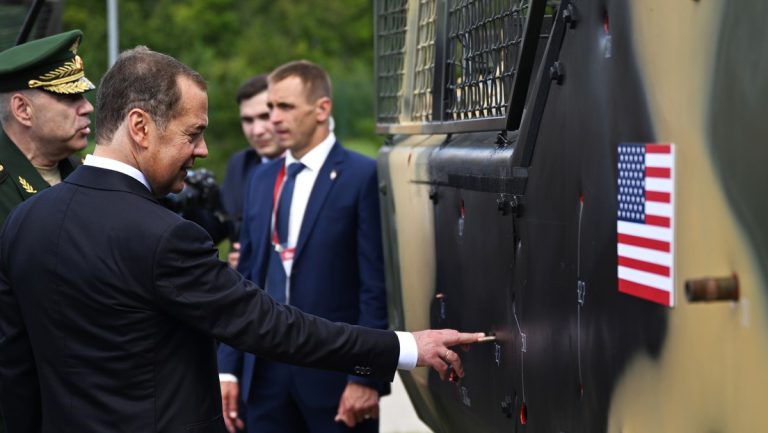 Medwedew über die Zukunft der russisch-europäischen Beziehungen: "Die kommen schon angekrochen"