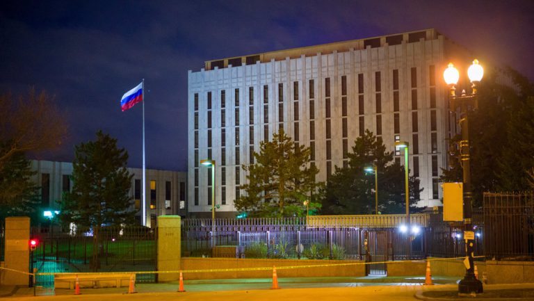 Moskau fordert von USA Rückgabe vom „gestohlenen russischen Diplomateneigentum“ — RT DE