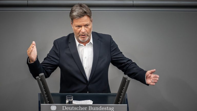 Bundestag beschließt Heizungsgesetz — RT DE