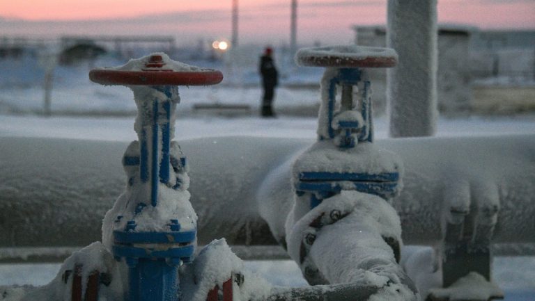 Russland fördert Öl und Gas in der Arktis effizient und umweltfreundlich — RT DE