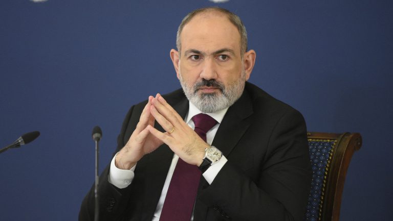 Paschinjan hält Friedensabkommen mit Aserbaidschan vor Jahresende für möglich — RT DE